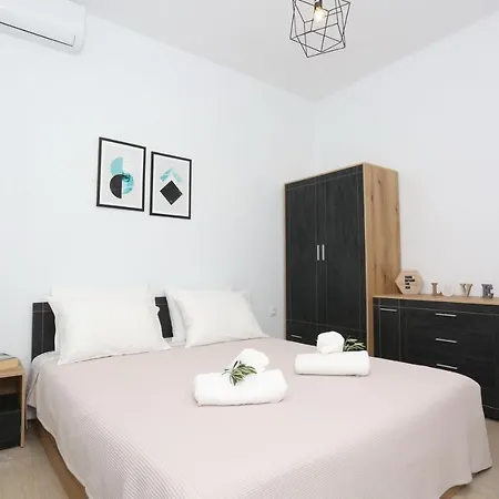 Mare Monte Luxury Apartments 2 Nea Skioni Extérieur photo
